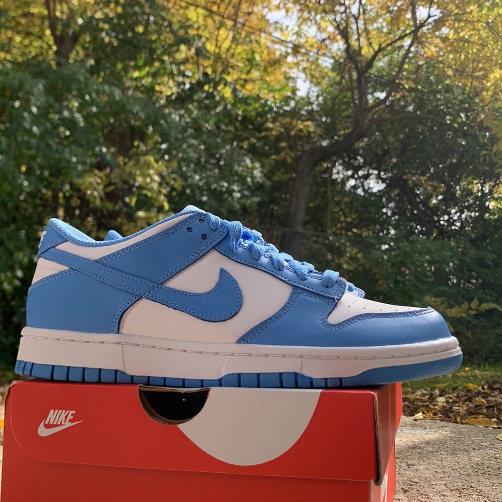 NEW Nike Dunk Low University Blue UNC 7Y/8.5 women - Picture 12 of 17